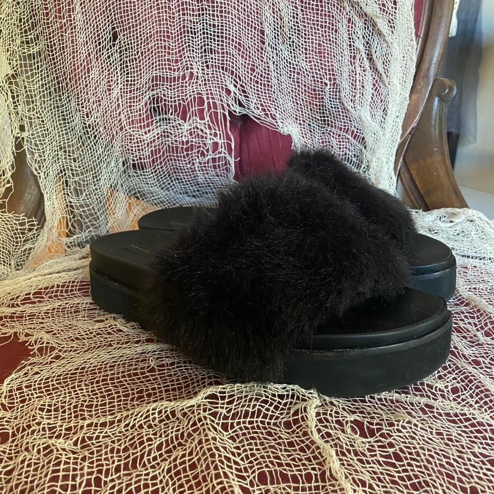 Steve Madden Platform Fuzzy Slides